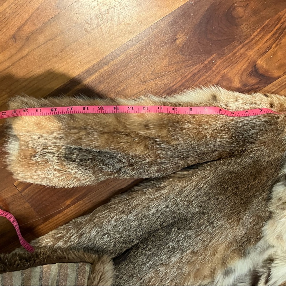 Vintage Real Lynx Fur Coat with Hood - Picture 9 of 9